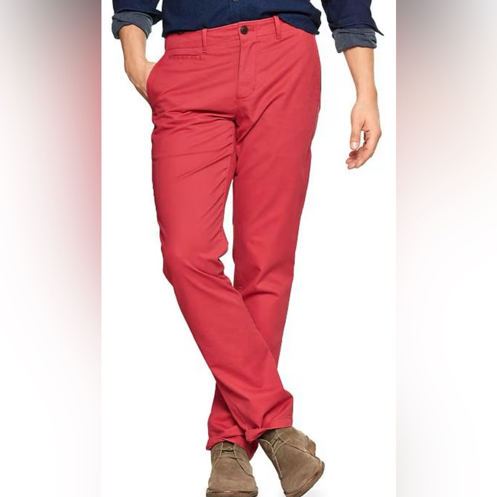 GAP Lived-In Slim Khaki in Faded Red